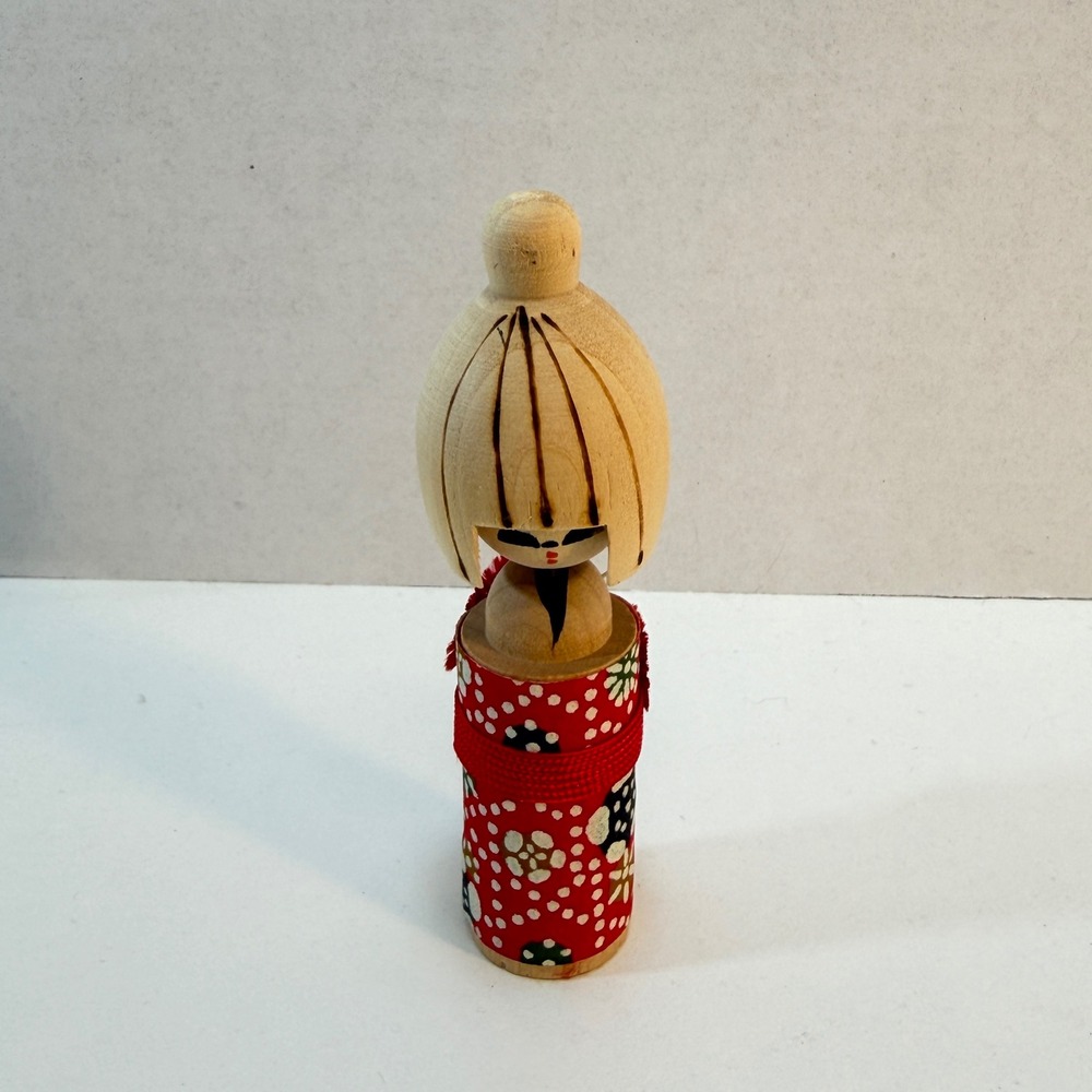 Kokeshi Doll Small 4‎ Inch Red Floral Fabric Kimono Sosaku Wood Japan Vintage